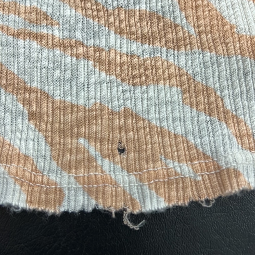 SUNDRY Zebra Strappy Tank in Bone - Picture 6 of 7